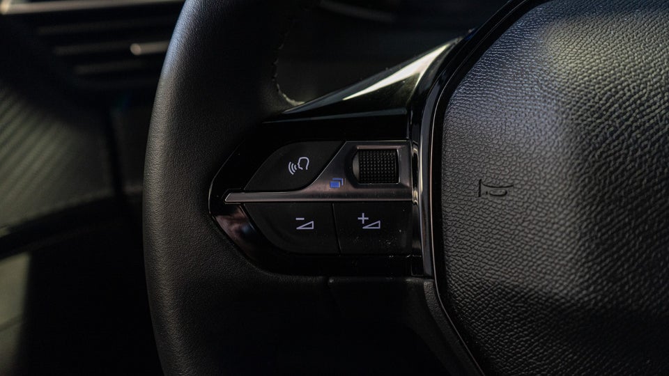 Peugeot e-2008 54 Allure 5d