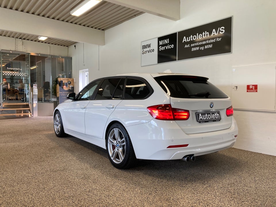 BMW 330d 3,0 Touring Sport Line aut. 5d