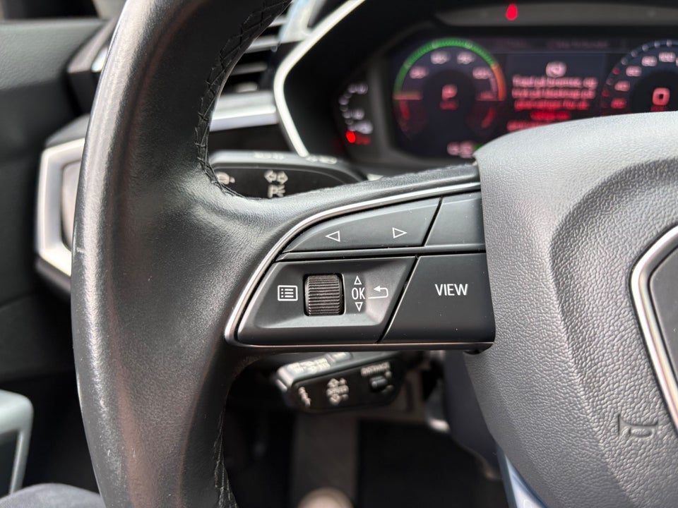 Audi Q3 45 TFSi e Attitude plus Sportback S-tr. 5d