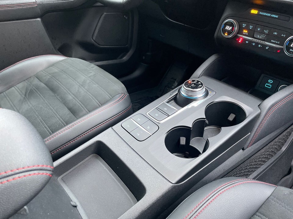 Ford Kuga 2,5 PHEV ST-Line X CVT 5d