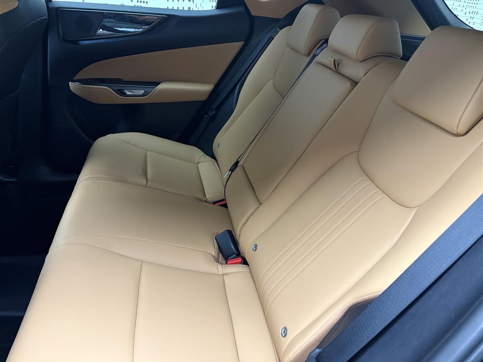 Lexus NX450h+ 2,5 Business+ aut. AWD 5d