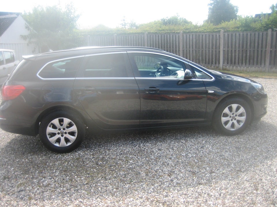 Opel Astra 1,4 T 140 Enjoy Sports Tourer 5d