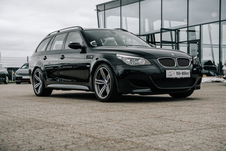 BMW M5 5,0 Touring SMG 5d