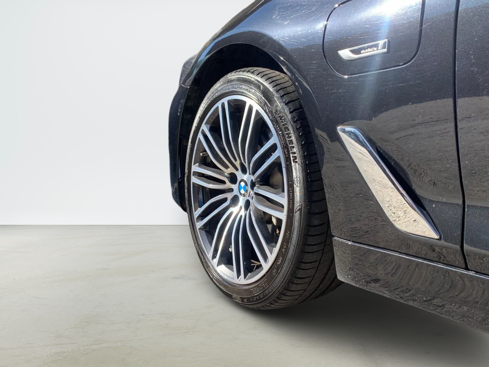 BMW 530e 2,0 Touring Sport Line aut. 5d