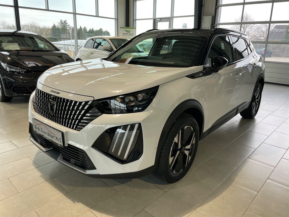 Peugeot e-2008 50 GT 5d
