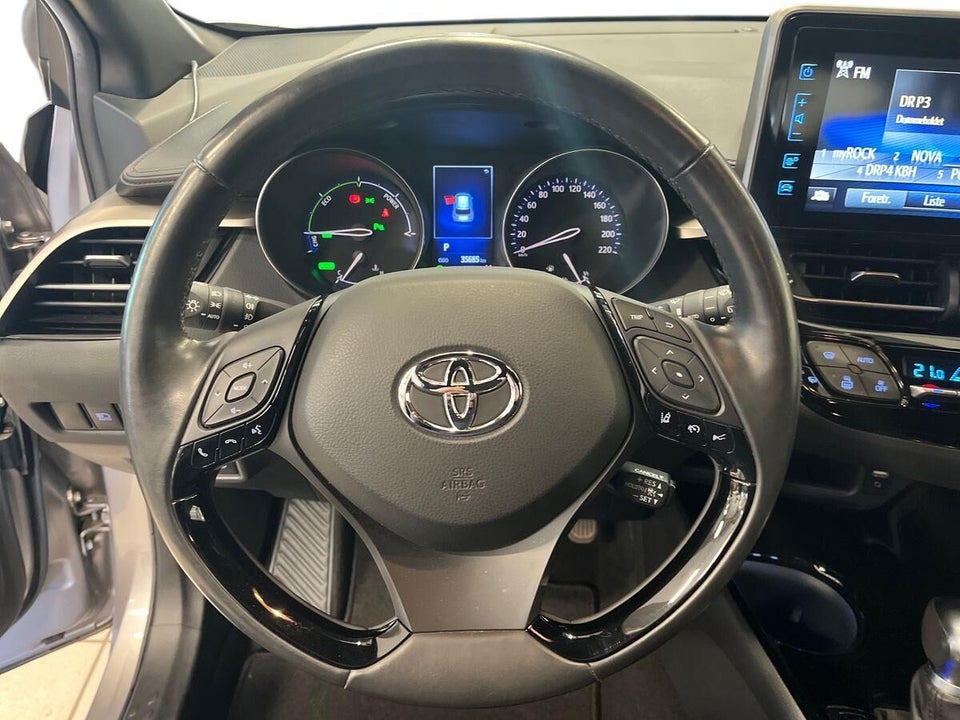 Toyota C-HR 1,8 Hybrid Premium Selected CVT 5d