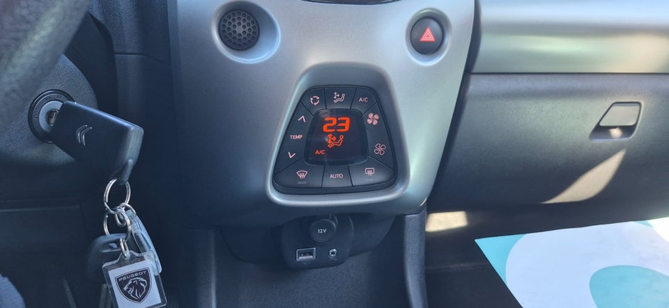 Citroën C1 1,2 PureTech Feel 5d