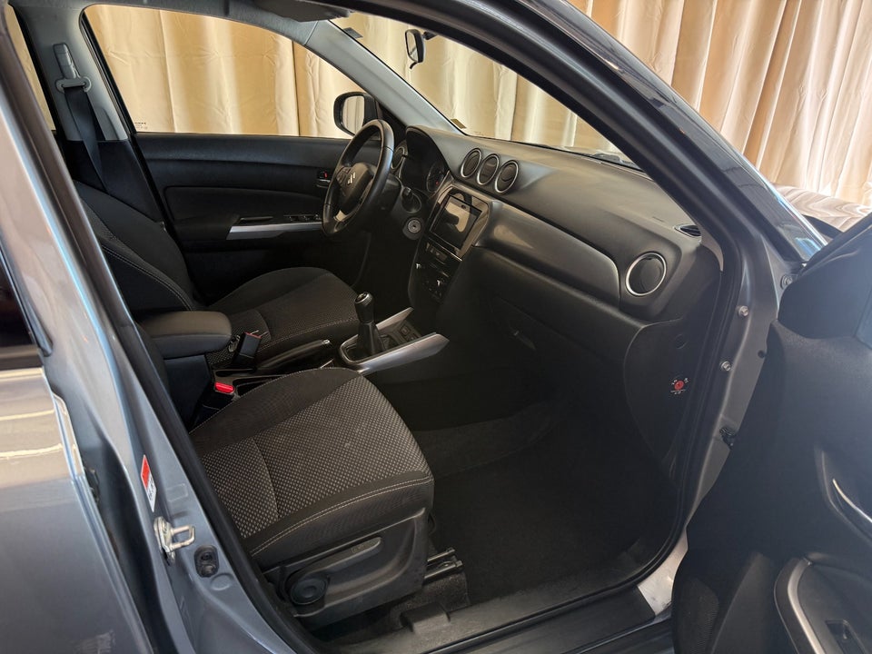 Suzuki Vitara 1,0 Boosterjet Active 5d