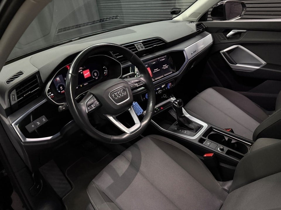 Audi Q3 45 TFSi e Attitude plus Sportback S-tr. 5d