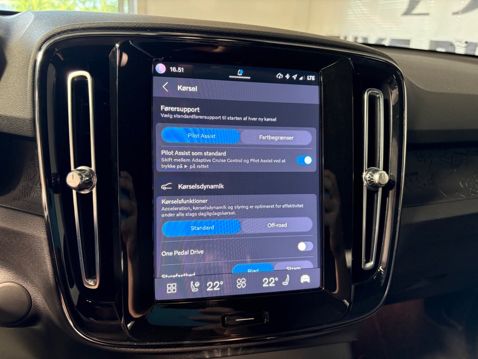 Volvo XC40 P6 ReCharge Plus 5d