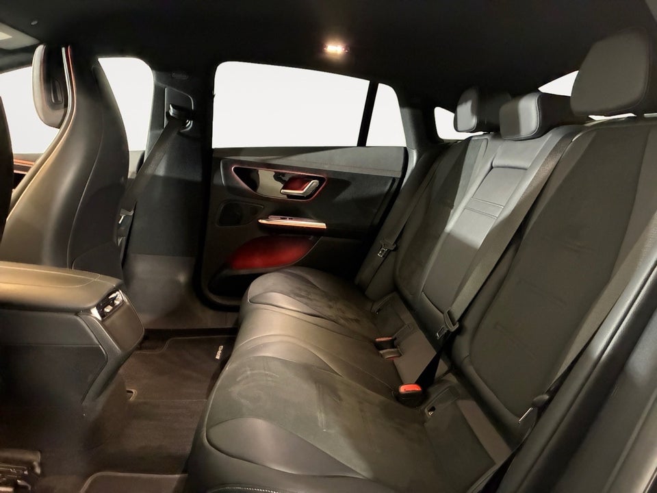 Mercedes EQE350 AMG Line 4d