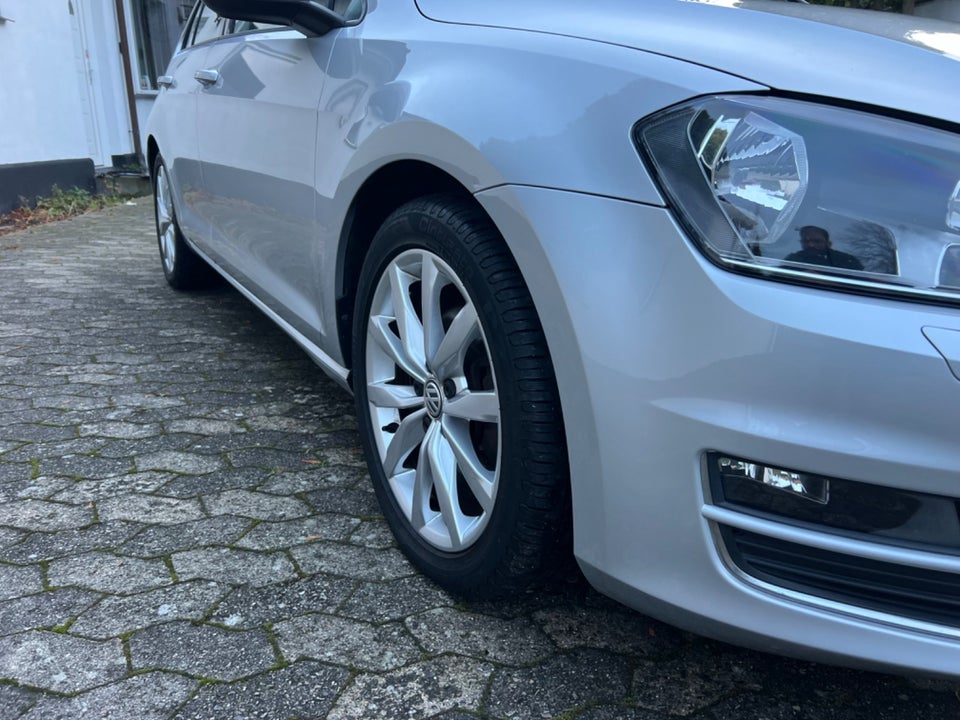 VW Golf VII 2,0 TDi 150 Highline BMT 5d