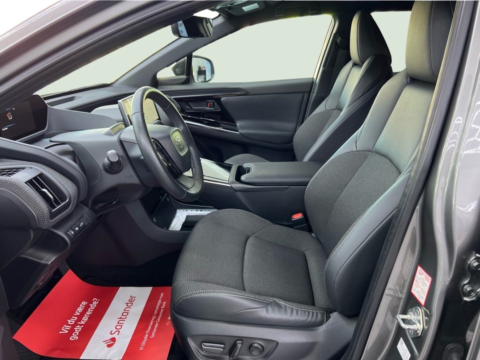 Toyota bZ4X Active 5d