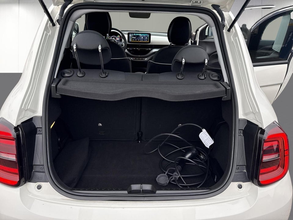 Fiat 500e 42 Icon 3+1 4d