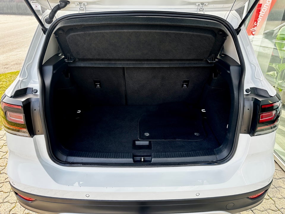 VW T-Cross 1,0 TSi 115 First Edition 5d