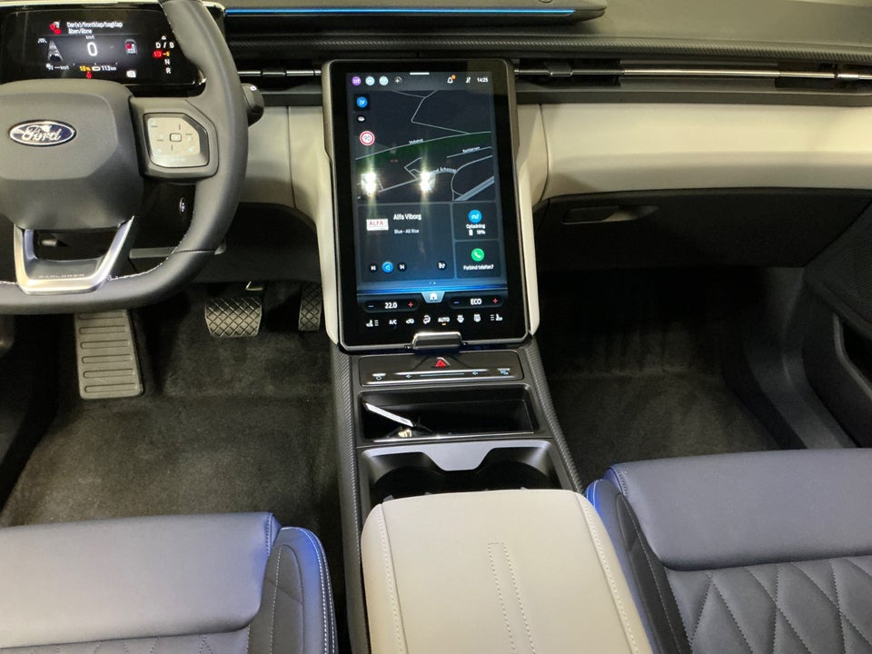 Ford Explorer 77 Premium Extended Range 5d