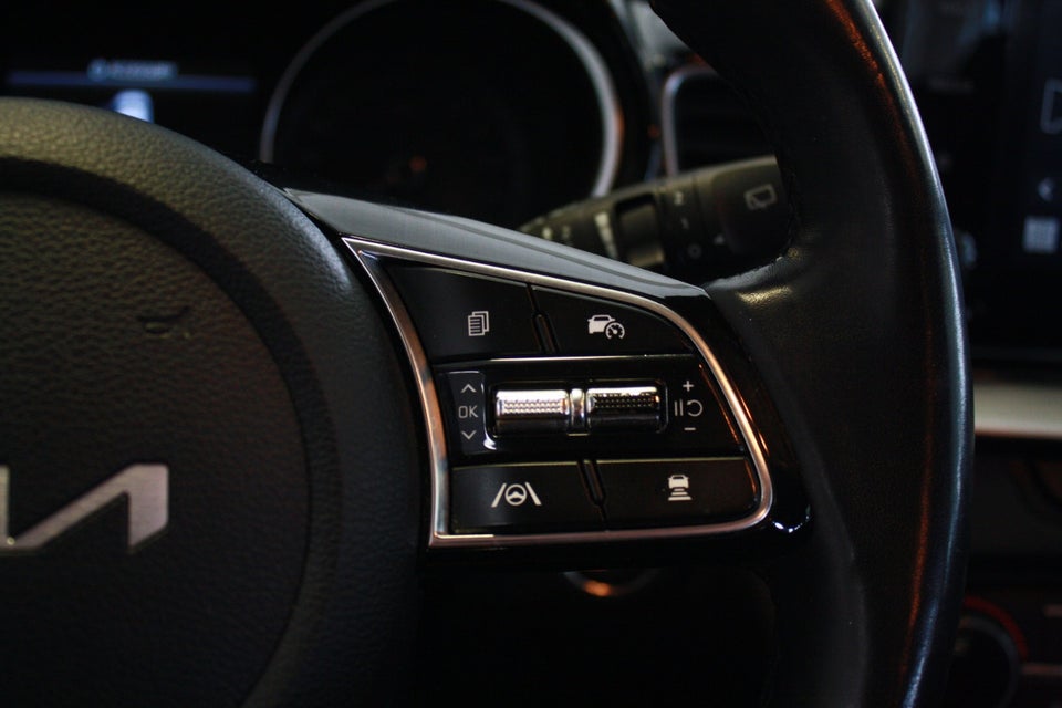 Kia Ceed 1,6 PHEV Prestige SW DCT 5d