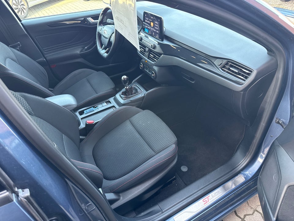 Ford Focus 1,0 EcoBoost ST-Line stc. 5d
