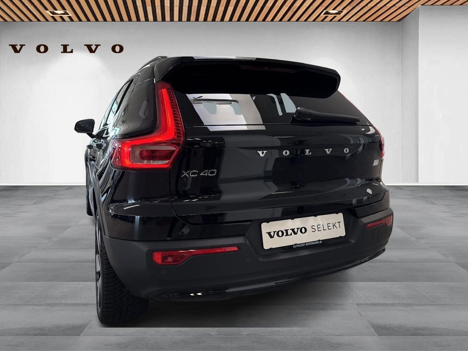 Volvo XC40 ReCharge Extended Range Plus 5d