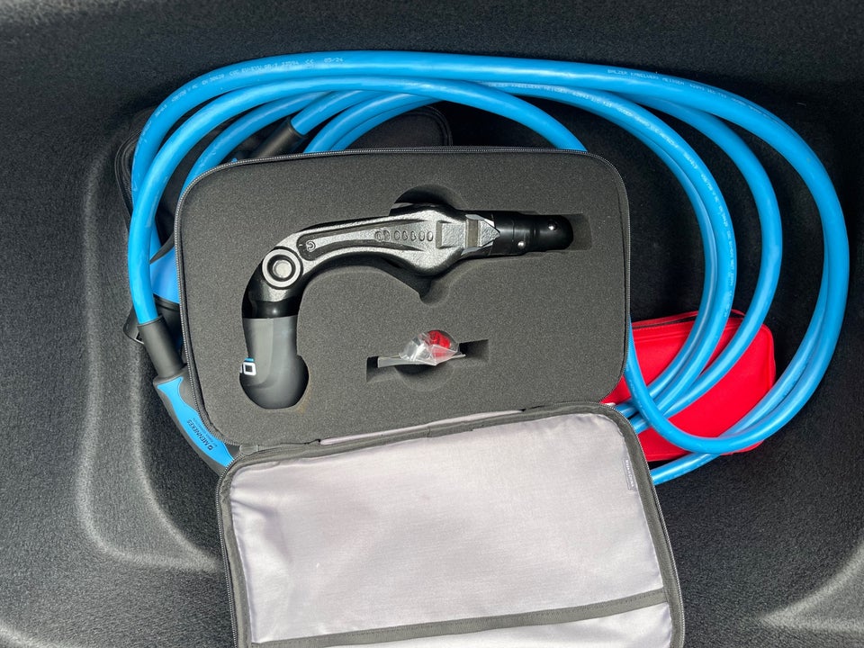 Tesla Model Y Long Range RWD 5d