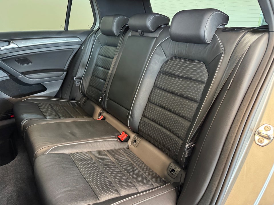 VW Golf VII 1,4 GTE DSG 5d