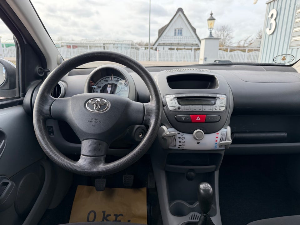 Toyota Aygo 1,0 Plus 5d