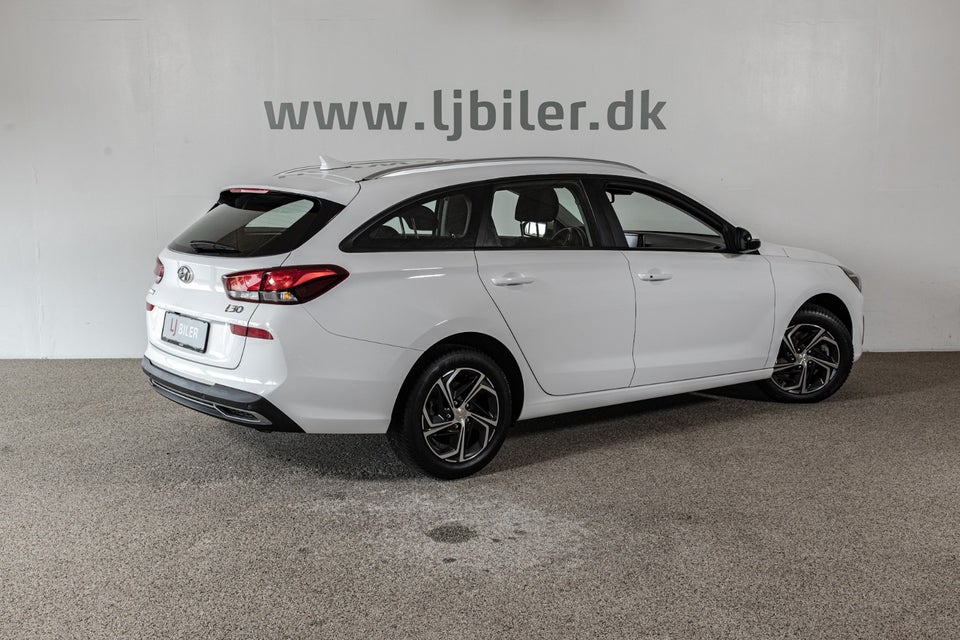 Hyundai i30 1,0 T-GDi Essential stc. 5d