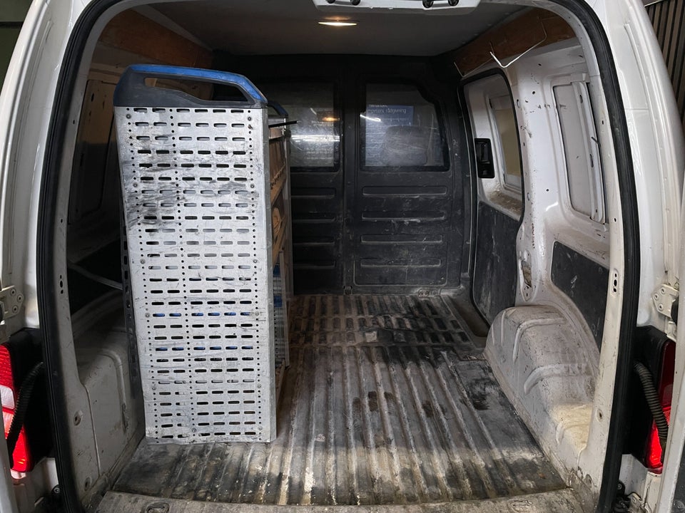 VW Caddy 1,6 TDi 75 BMT Van 5d