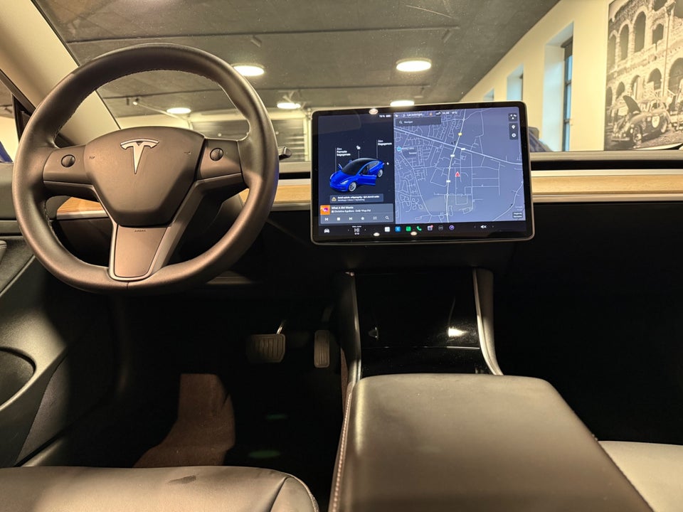 Tesla Model 3 Standard Range+ RWD 4d