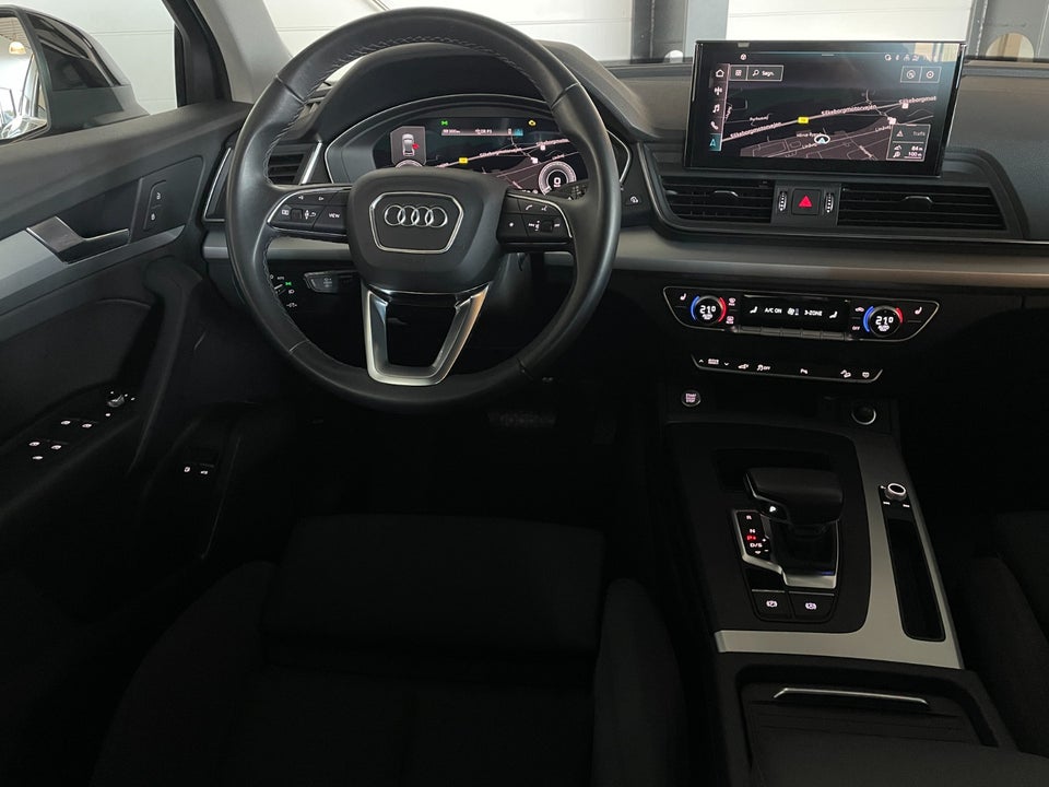 Audi Q5 50 TFSi e Sport quattro S-tr. 5d