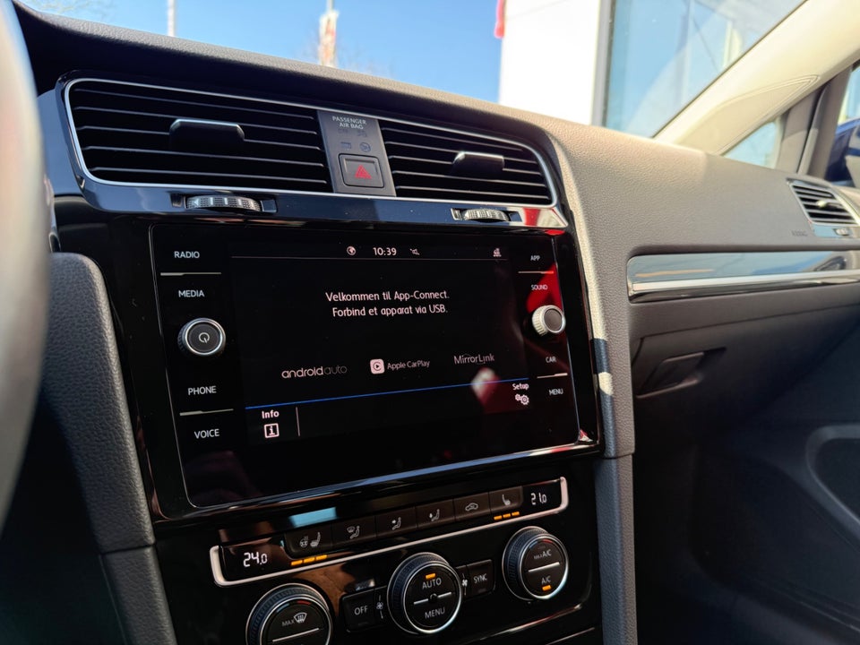 VW Golf VII 1,5 TSi 150 Highline Connect Variant DSG 5d