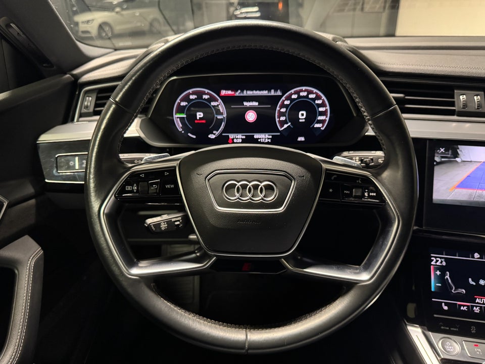 Audi e-tron 55 S-line quattro 5d