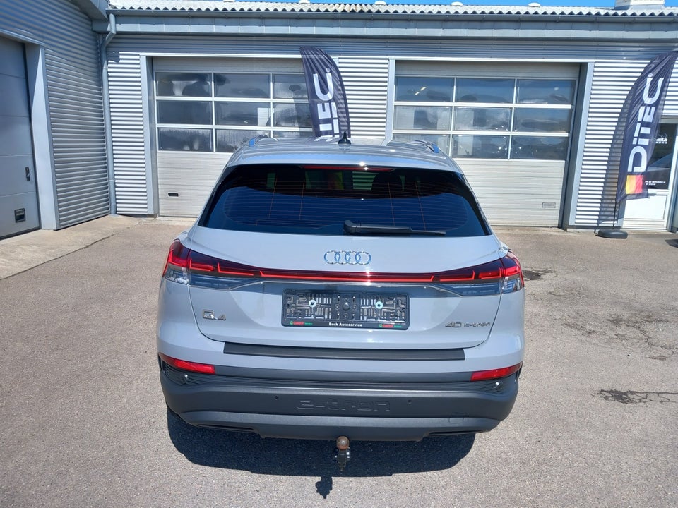 Audi Q4 e-tron 40  5d
