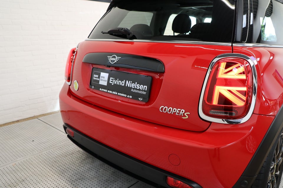 MINI Cooper SE Edition Premium Plus 3d
