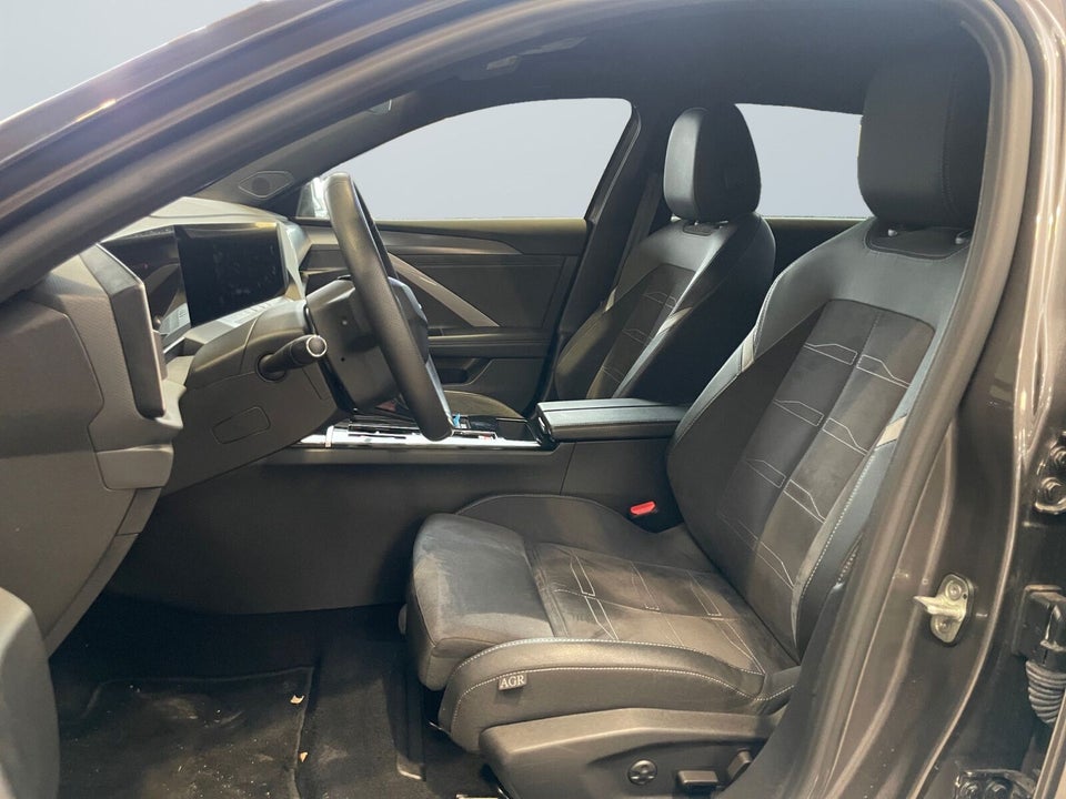 Opel Astra-e 54 GS Sports Tourer 5d