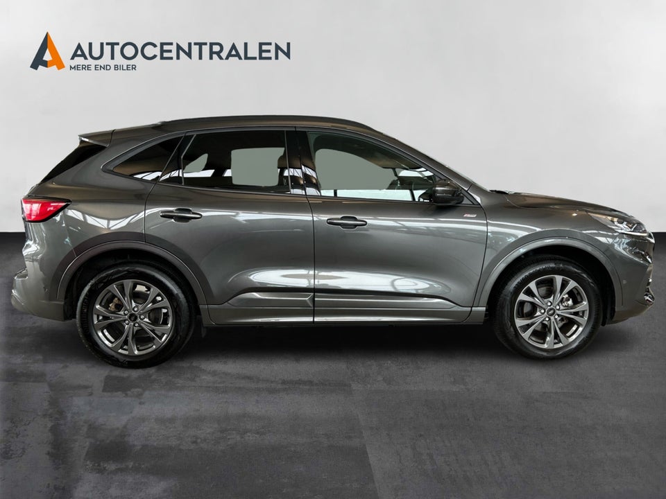 Ford Kuga 2,5 PHEV ST-Line X CVT 5d
