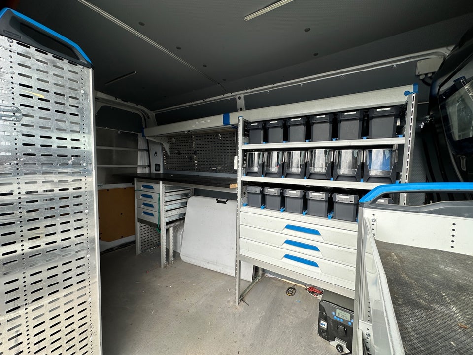 Renault Master IV T33 2,3 dCi 150 L2H2 Kassevogn