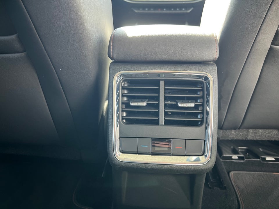 Skoda Enyaq 80 iV Loft 5d