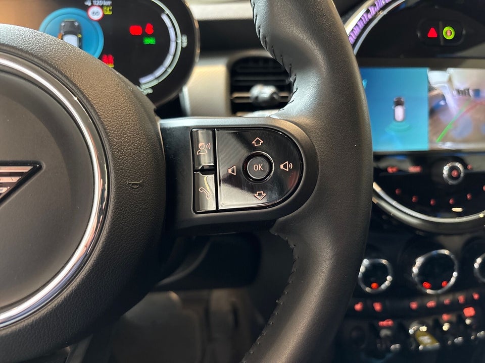 MINI Cooper SE Edition Premium Plus 3d