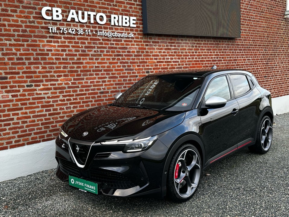 Alfa Romeo Junior Elettrica Veloce 5d