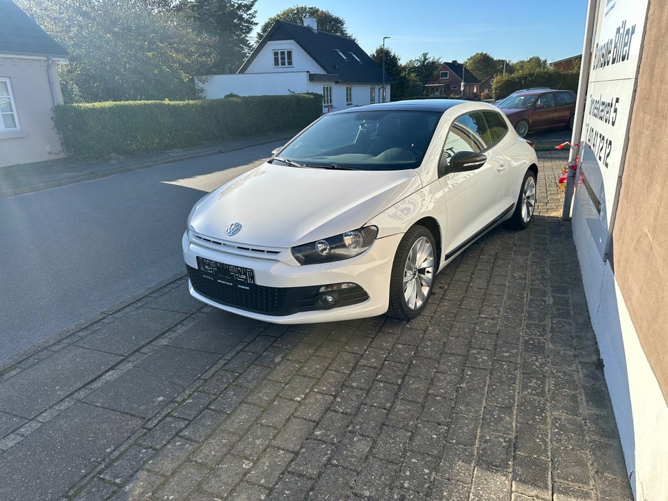 VW Scirocco 1,4 TSi 122 Sport BMT Van 3d