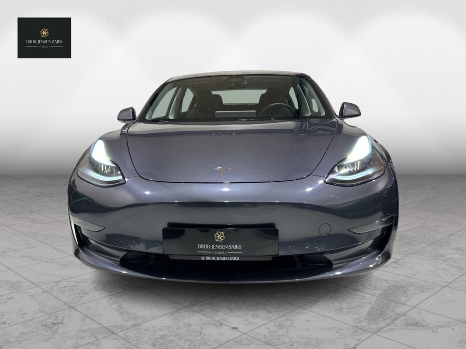 Tesla Model 3 Long Range AWD 4d