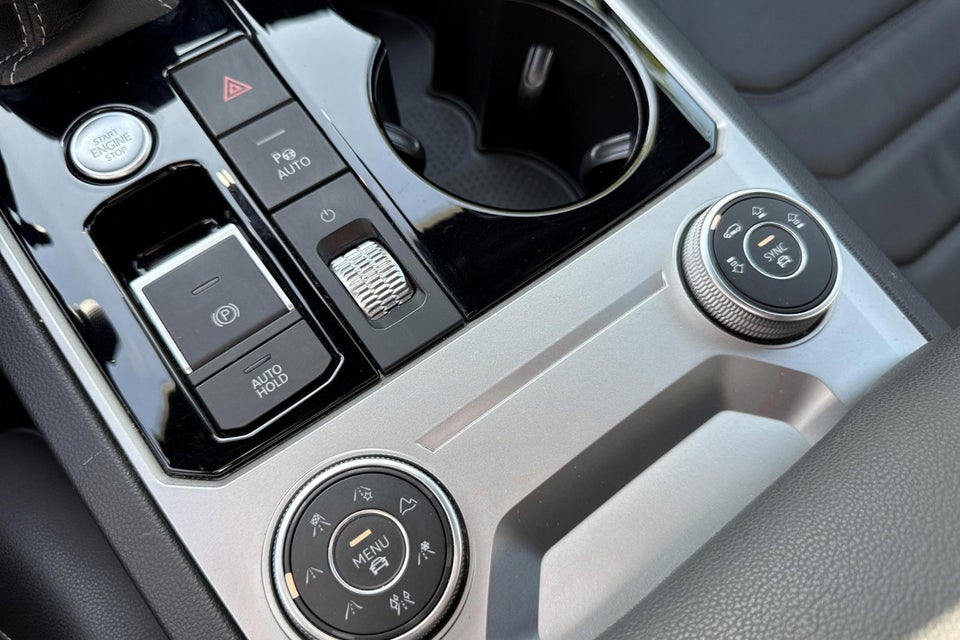 VW Touareg 3,0 TDi 286 R-line aut. 4Motion Van 5d