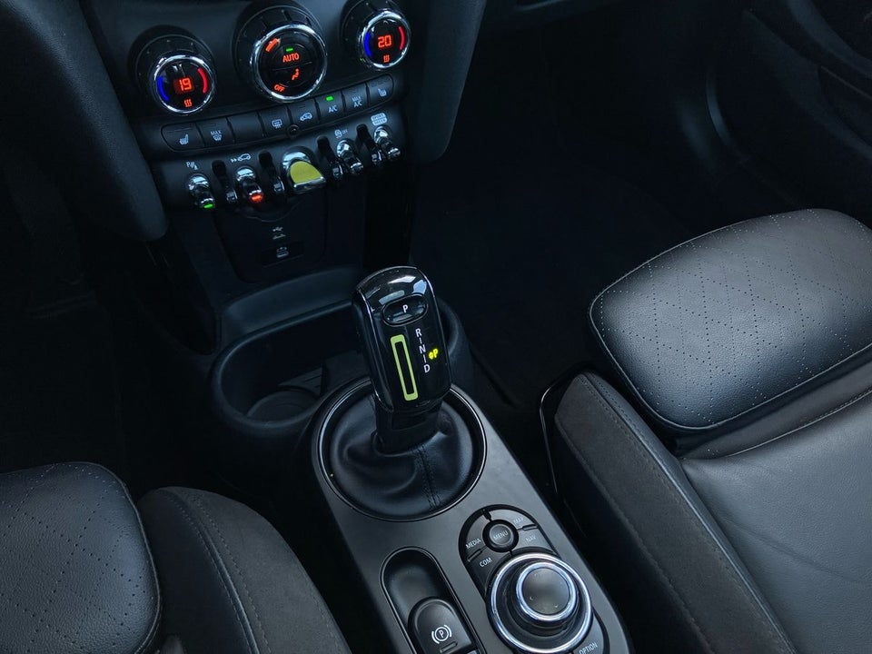 MINI Cooper SE Edition Premium Plus 3d