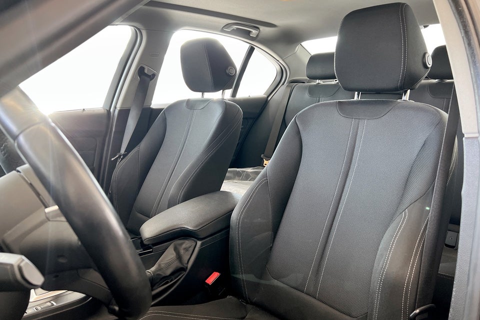 BMW 320i 2,0 Executive aut. 4d