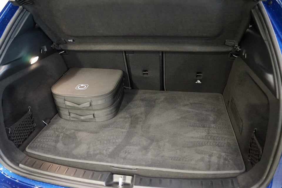 Mercedes EQA300 Progressive 4Matic 5d