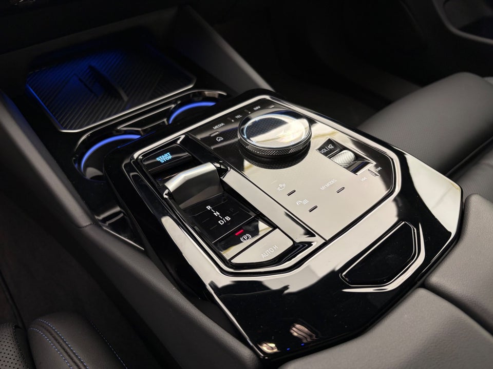 BMW i5 eDrive40 M-Sport 4d