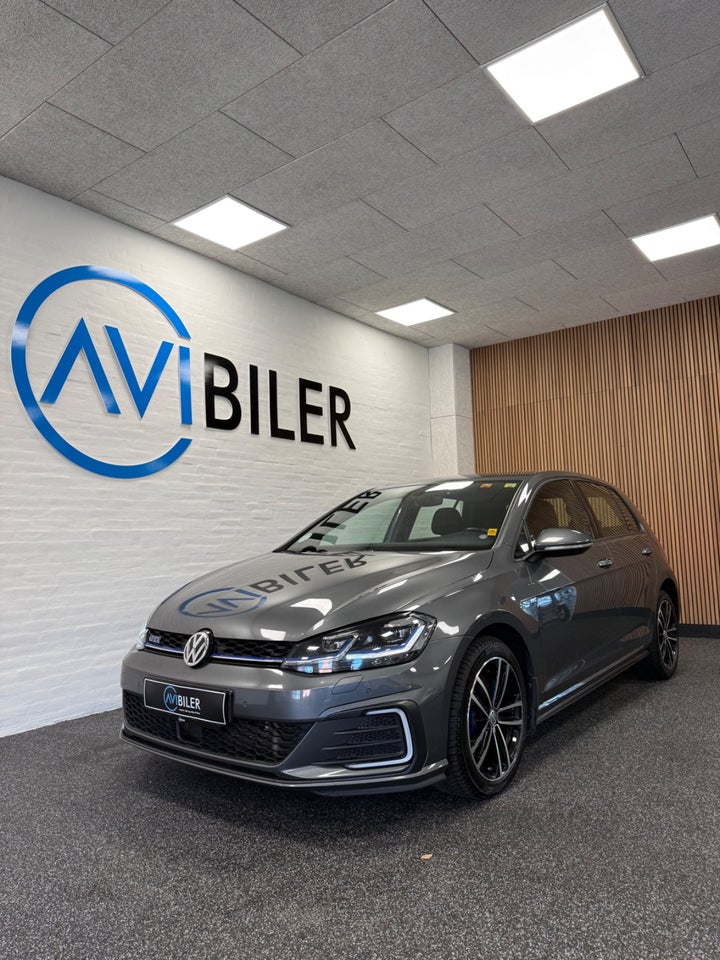 VW Golf VII 1,4 GTE DSG 5d