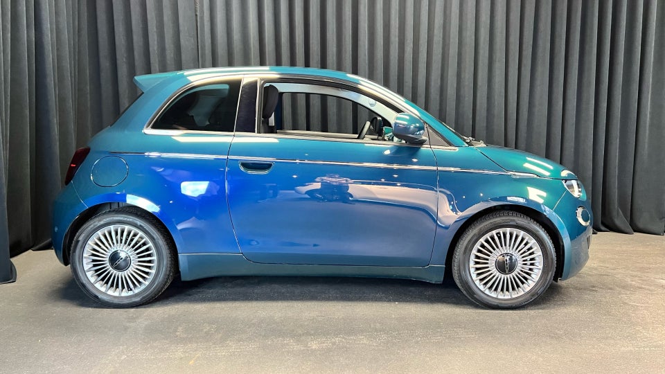 Fiat 500e 42 Icon 3d