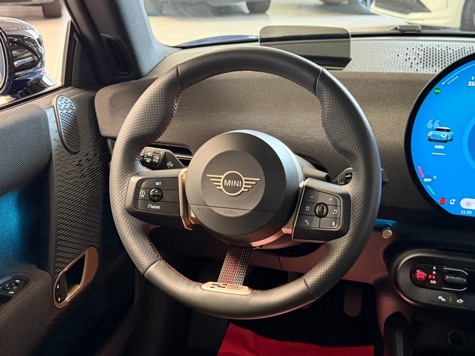 MINI Cooper SE JCW Trim M 3d